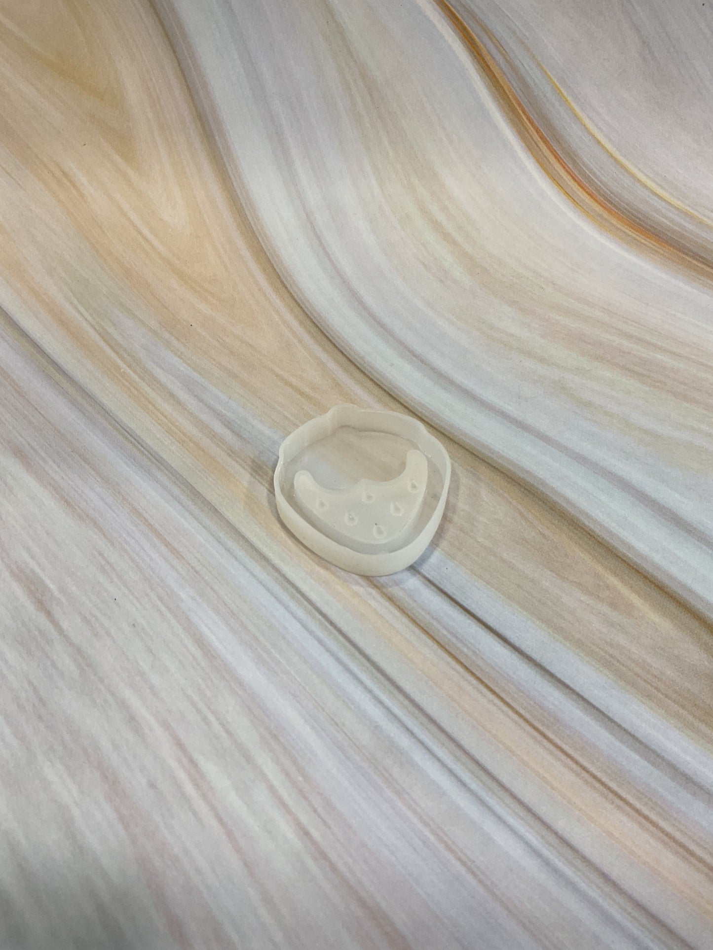 STRAWBERRY SHAKER MOULD