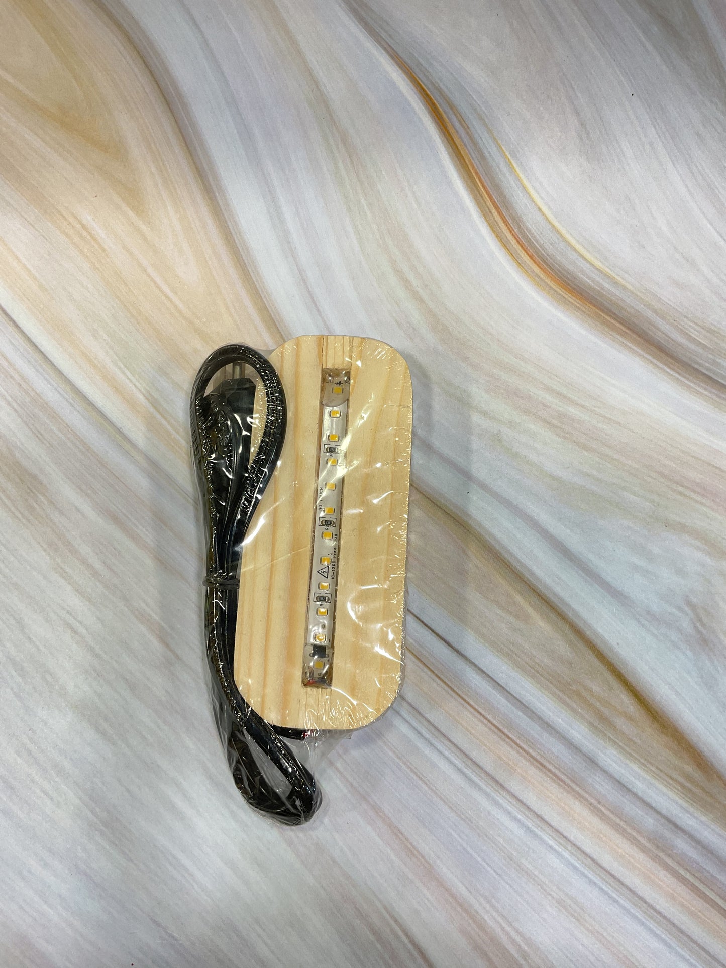 WOODEN LED BASE 4IN
